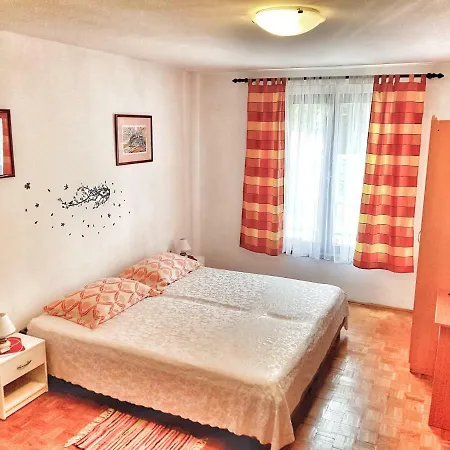 Nena Apartman
